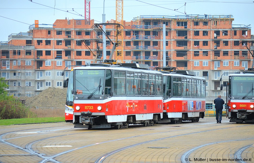 Praha, Tatra T6A5 č. 8733