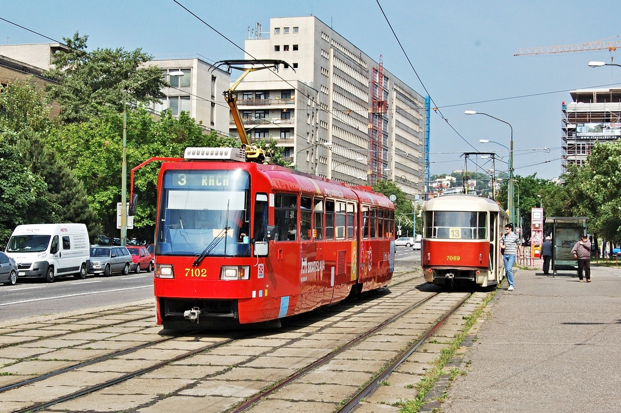 Pressburg, Tatra K2S Nr. 7102; Pressburg, Tatra K2 Nr. 7069