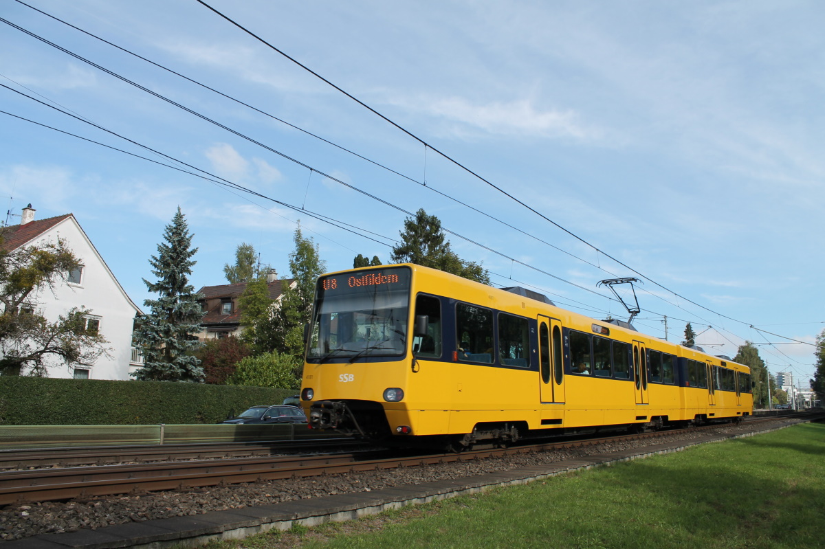 Stuttgart, Duewag DT8.S — 4181 Stuttgart, Duewag DT8.S — 4181