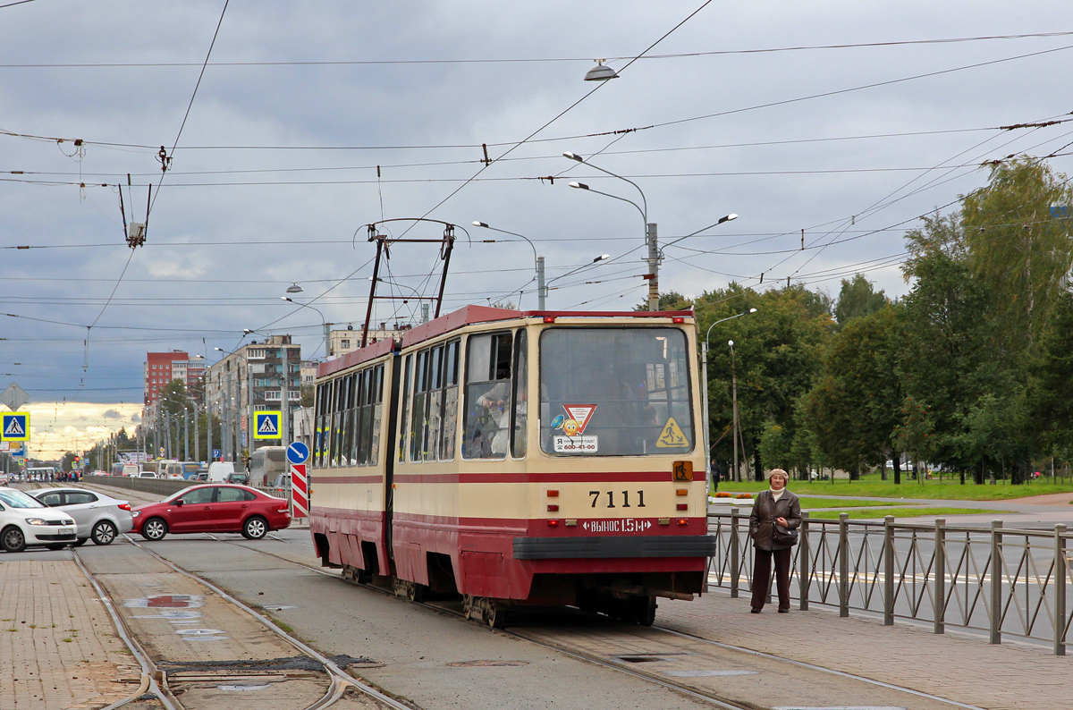 Санкт-Петербург, 71-147А (ЛВС-97А) № 7111