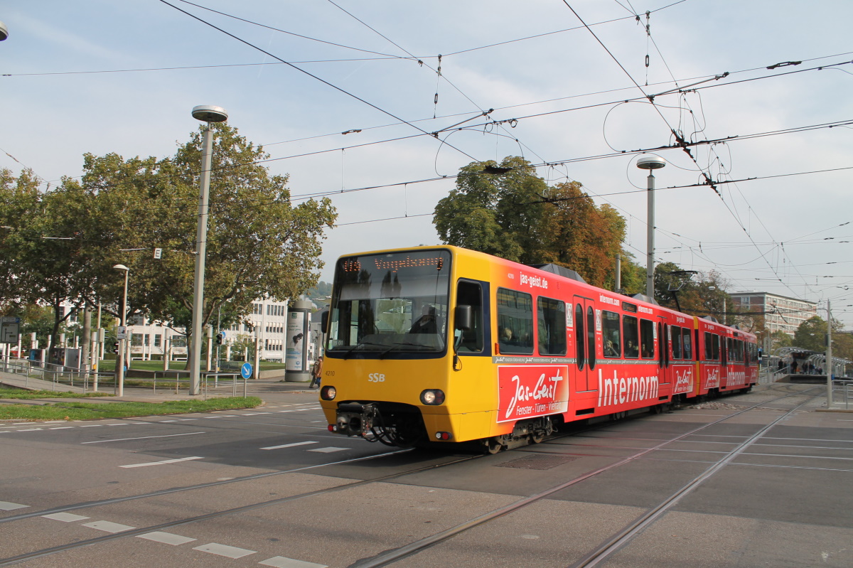 Штутгарт, Duewag DT8.S № 4210