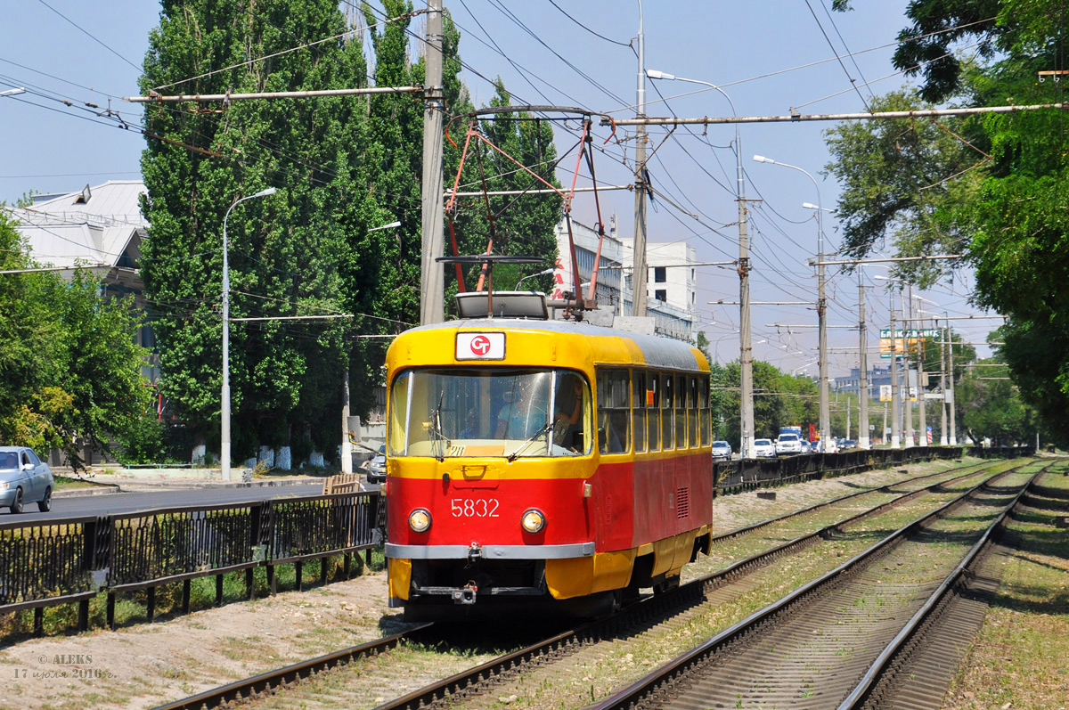 Volgograd, Tatra T3SU N°. 5832