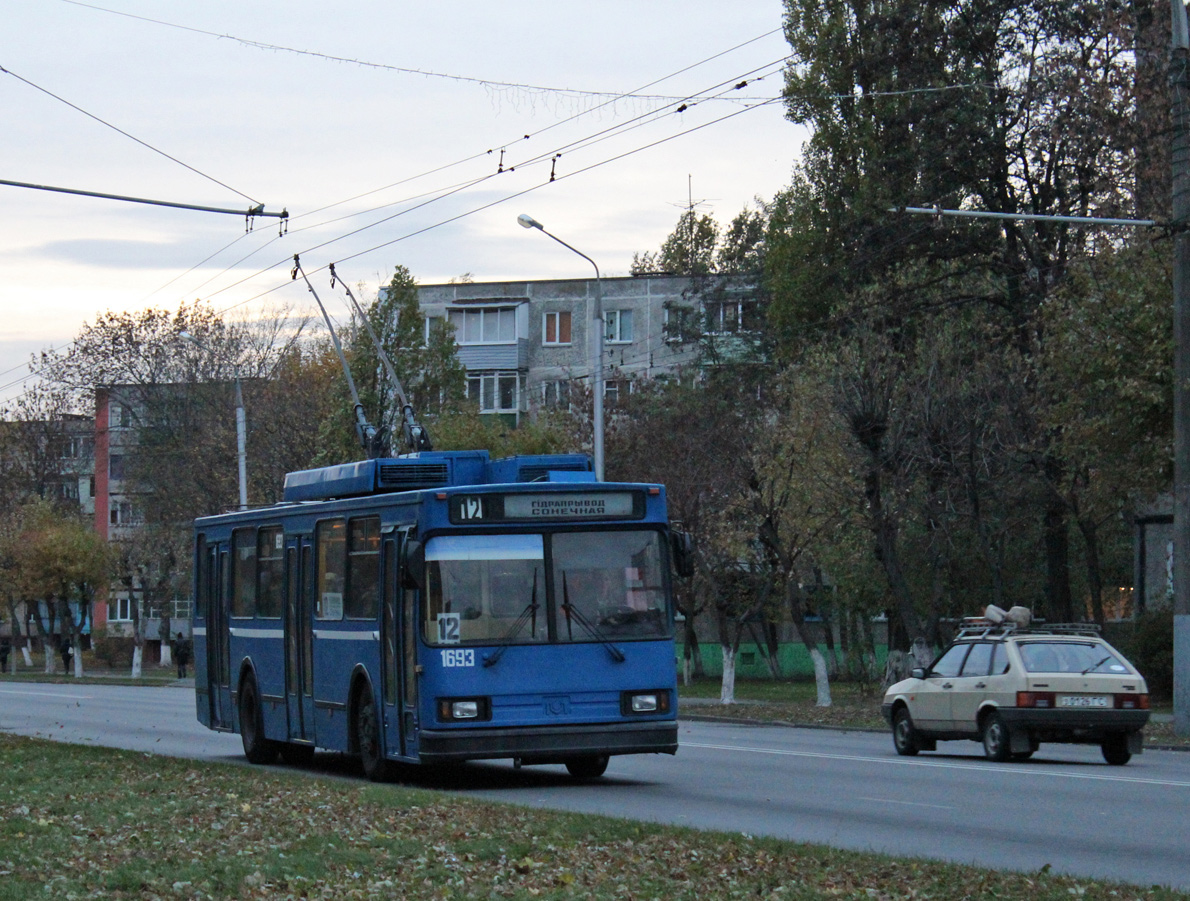 Гомель, БКМ 201А7 № 1693