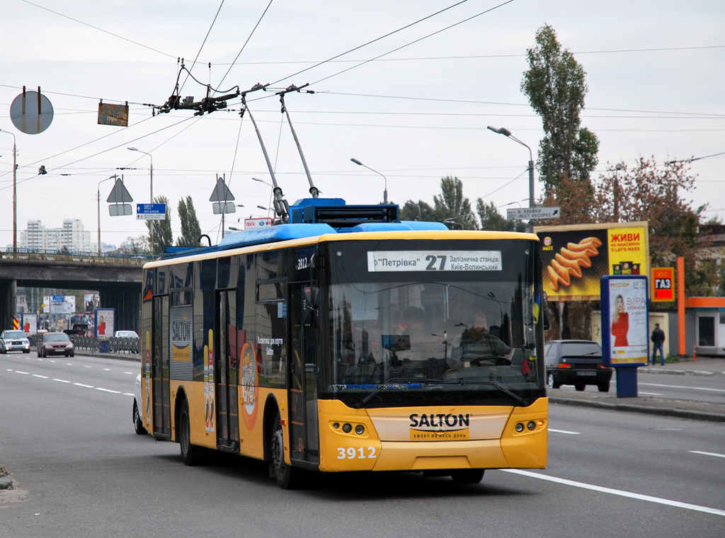 Киев, ЛАЗ E183D1 № 3912
