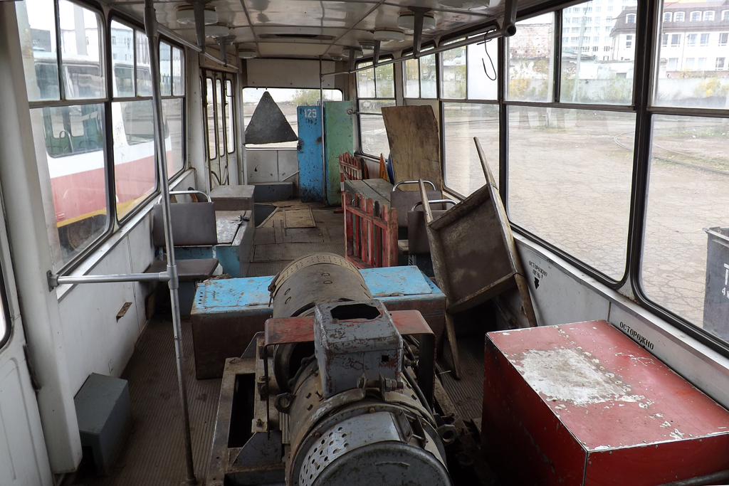 Уфа, 71-132 (ЛМ-93) № 530; Уфа — Салоны