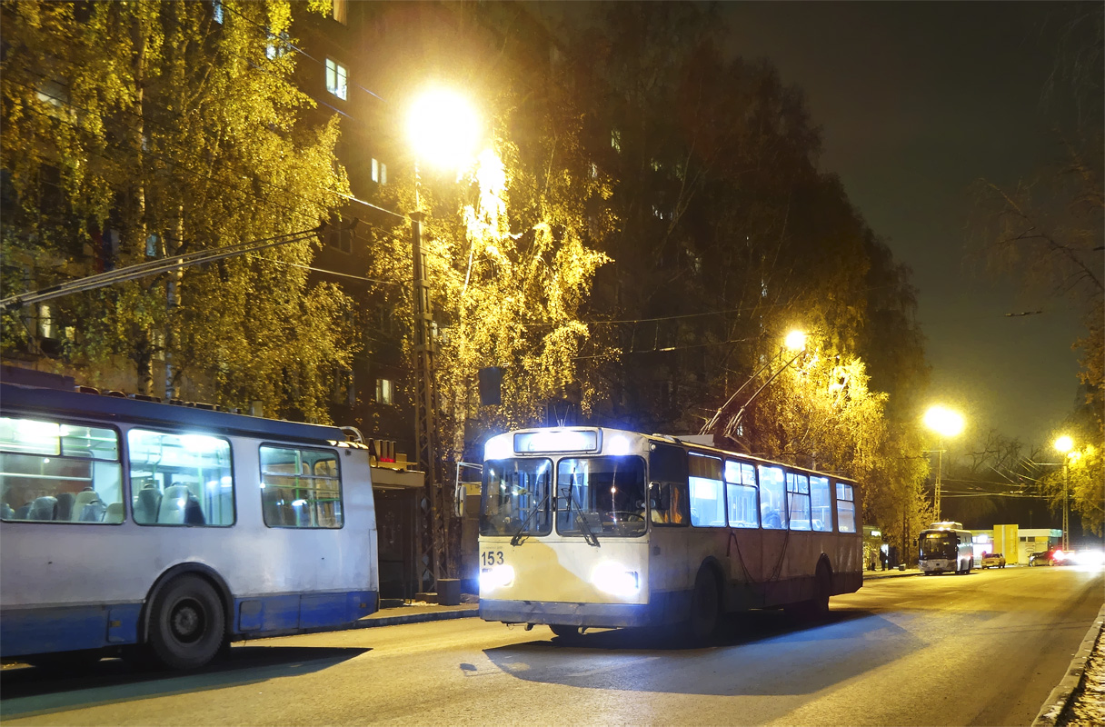 Екатеринбург, ЗиУ-682Г [Г00] № 153