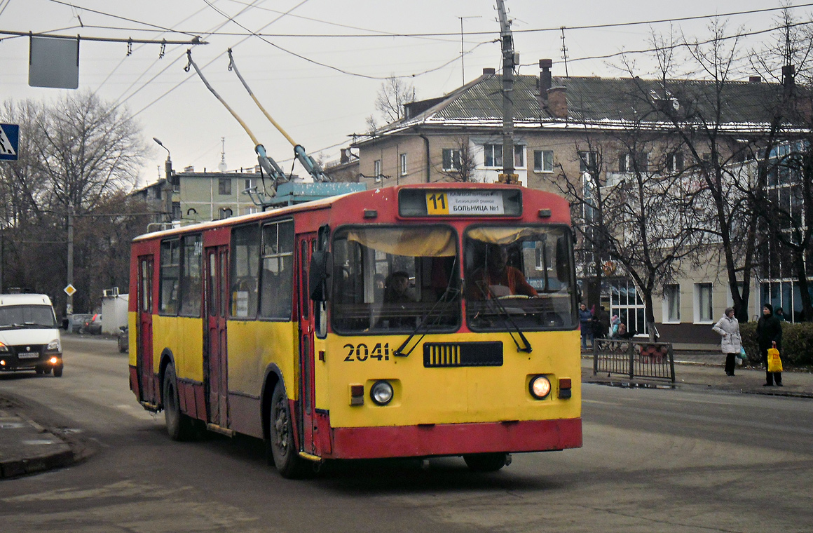 Брянск, ЗиУ-682Г-016 (012) № 2041