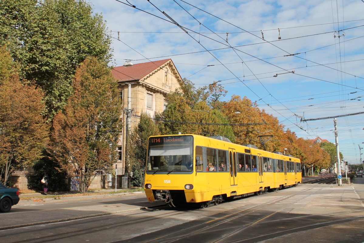 Штутгарт, Duewag DT8.4 № 3018