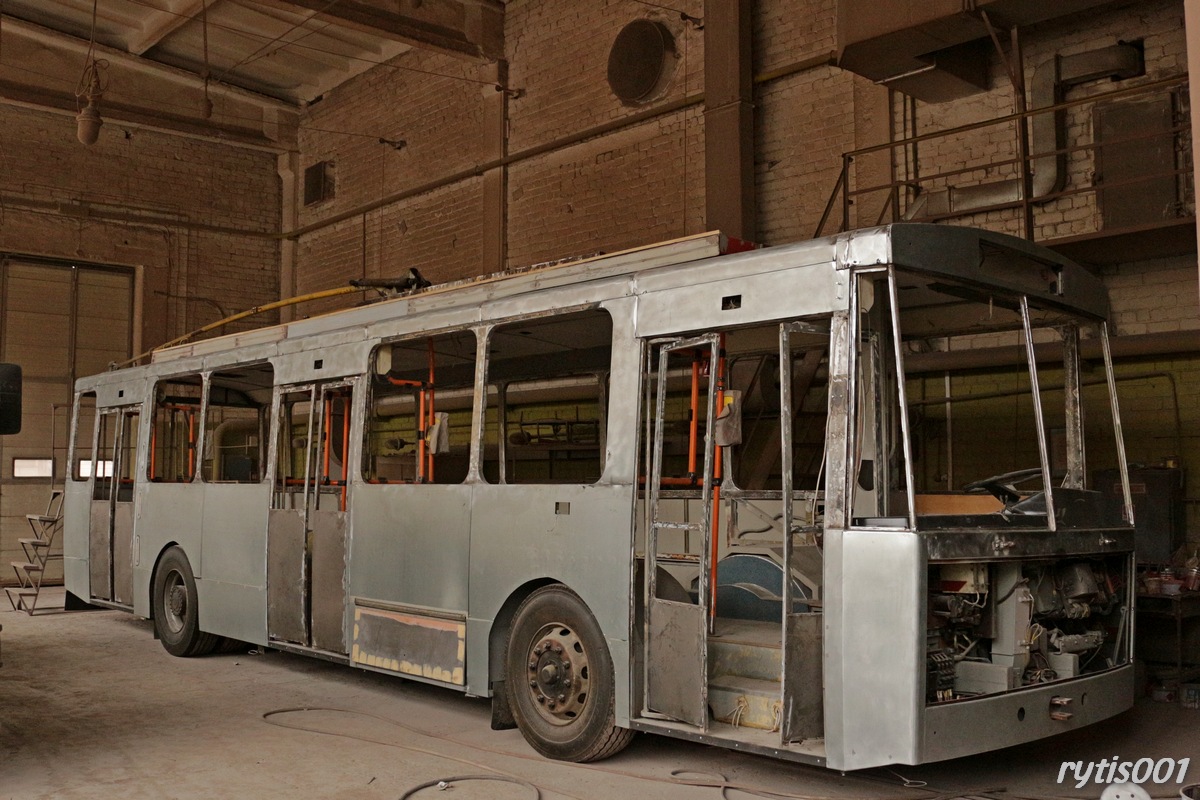 Vilnius, Škoda 14Tr13/6 č. 1587