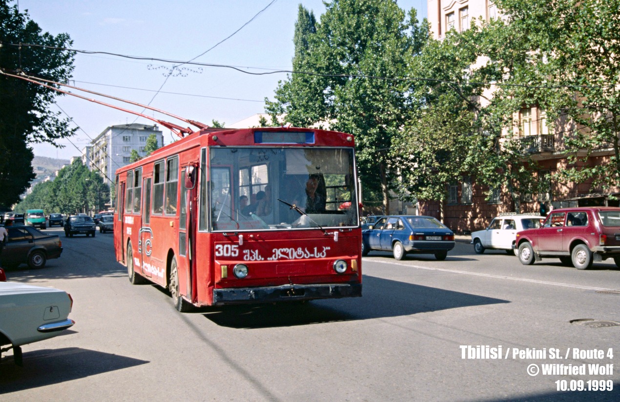 Тбилиси, Škoda 14Tr02 № 305
