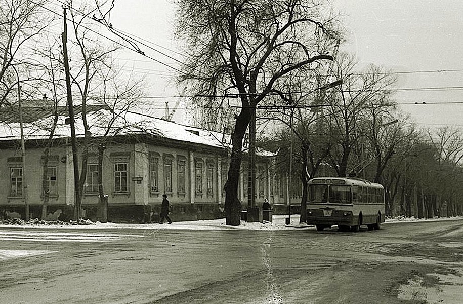 Алматы, ЗиУ-5 № 5