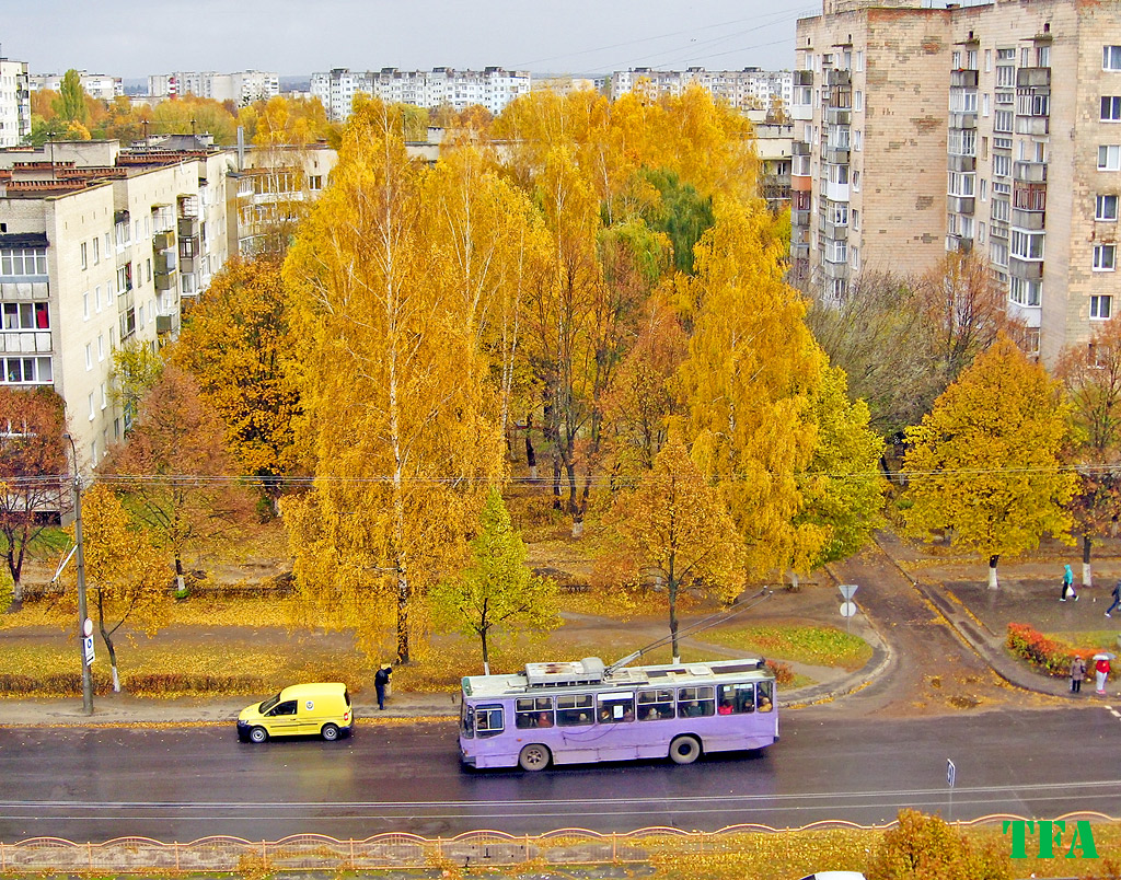 Луцк, ЮМЗ Т2 № 197