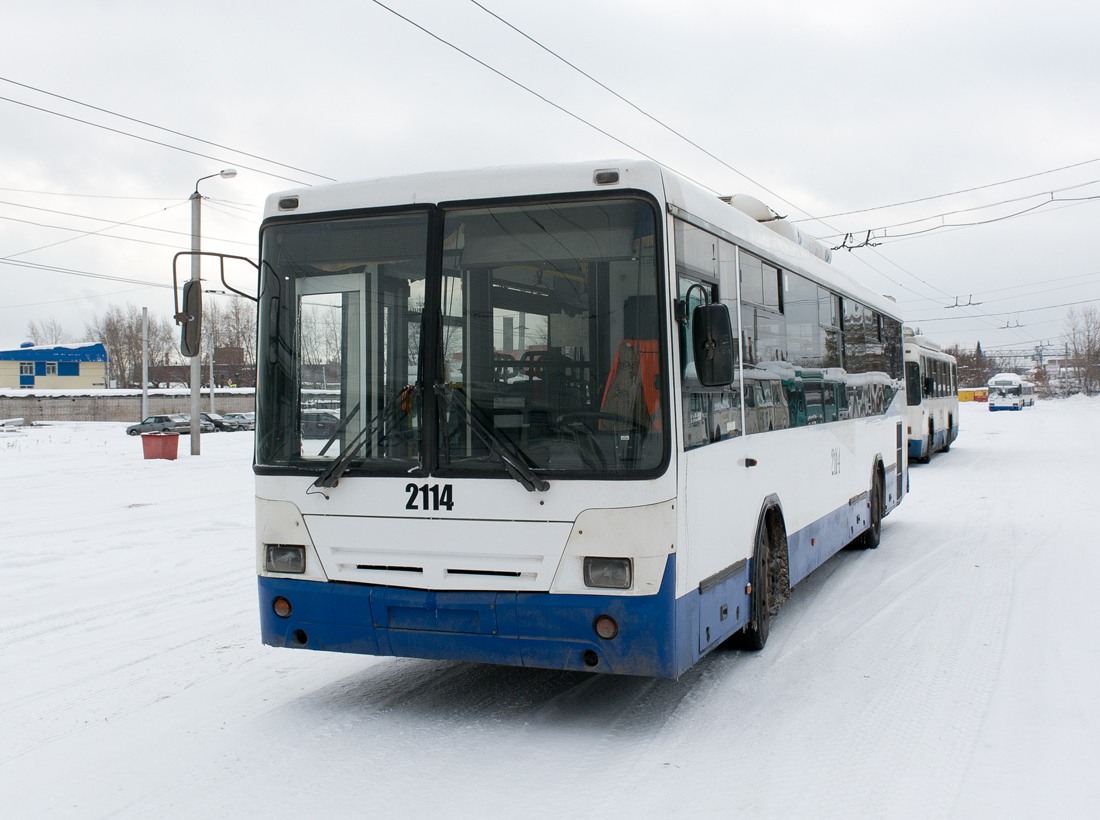 Уфа, НефАЗ-БТЗ 52765Р № 2114