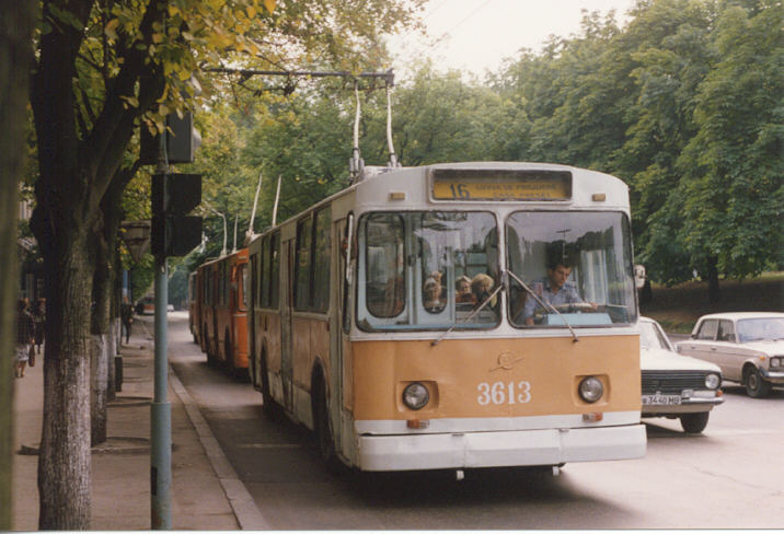 Кишинёв, ЗиУ-682В № 3613; Кишинёв — Исторические фотографии