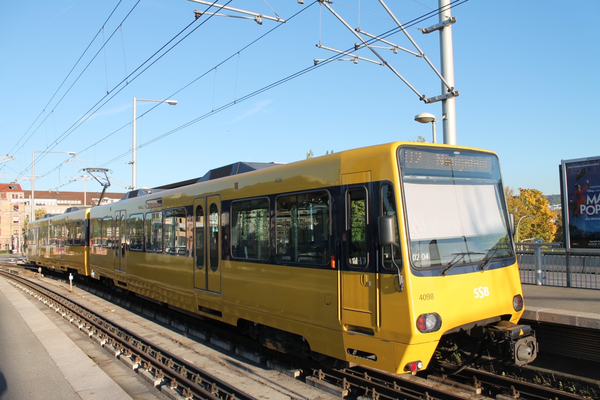 Stuttgart, Duewag DT8.S № 4098 Stuttgart, Duewag DT8.S № 4098