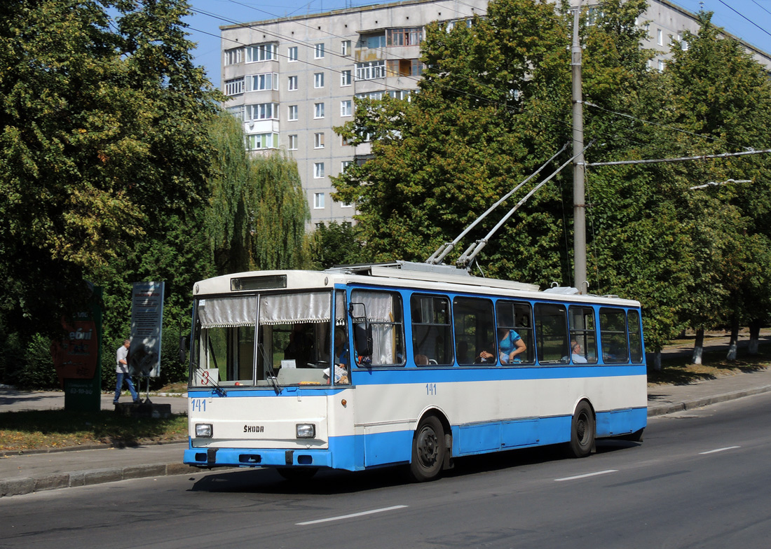 Ровно, Škoda 14Tr01 № 141