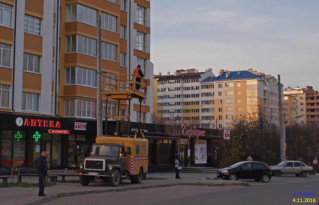 Ivano-Frankivsk — Construction of lines