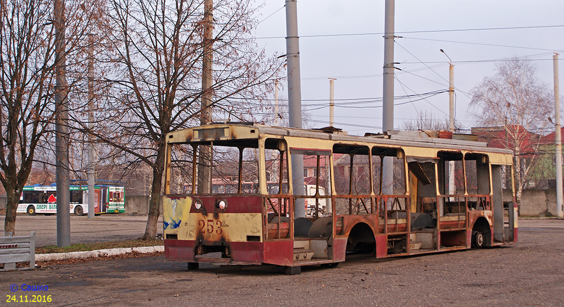 Чернивци, Škoda 14Tr02 № 253