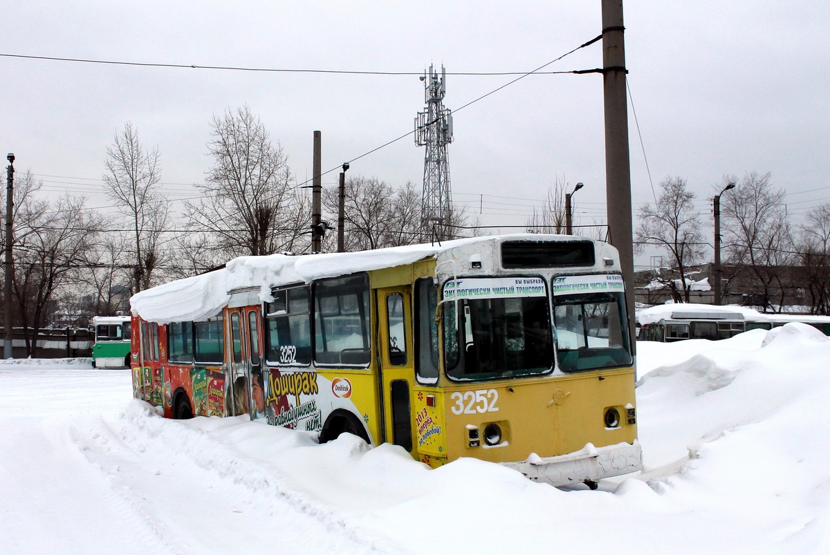 Новосибирск, ЗиУ-682В-012 [В0А] № 3252