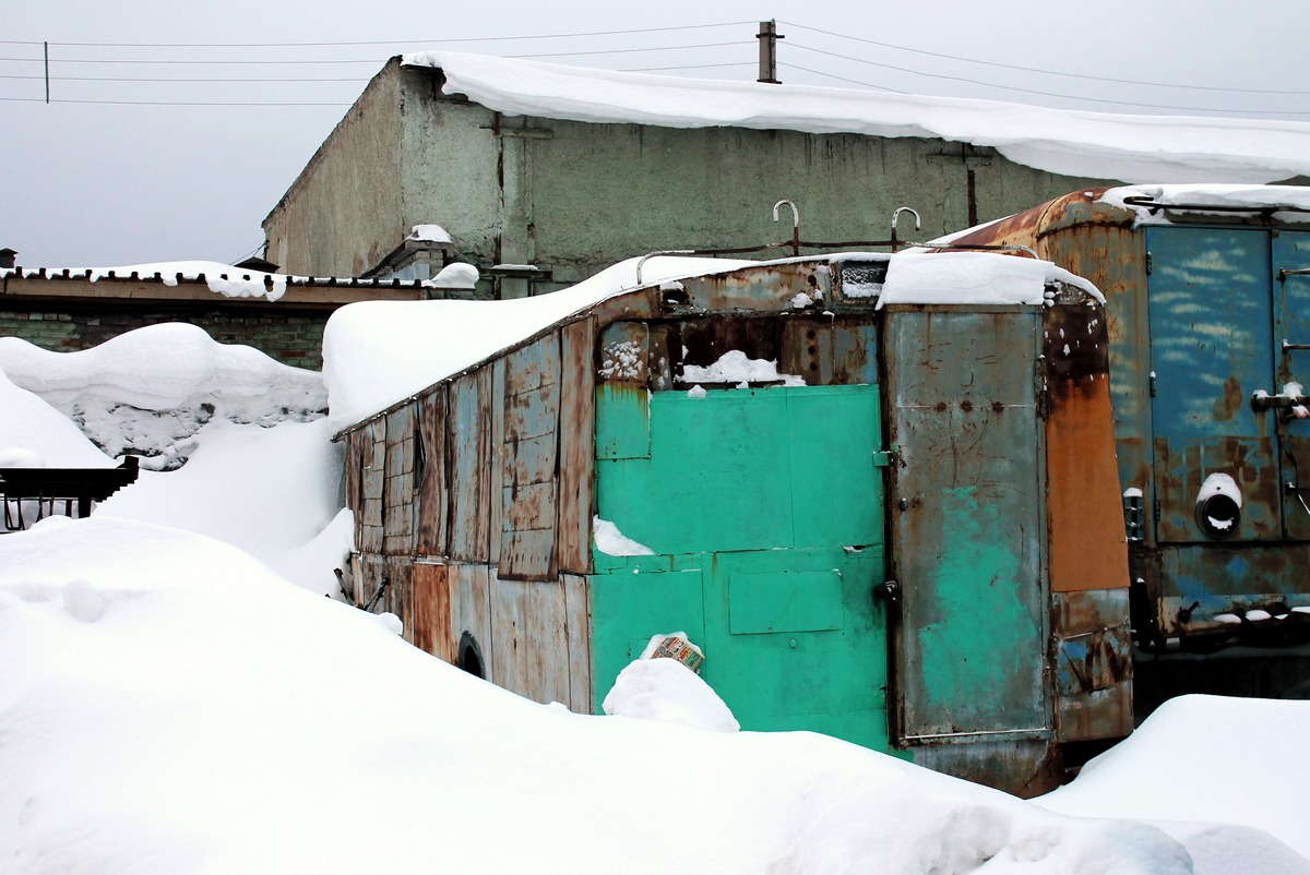 Новосибирск, ЗиУ-682В [В00] № 3187; Новосибирск — "Гаражный" подвижной состав
