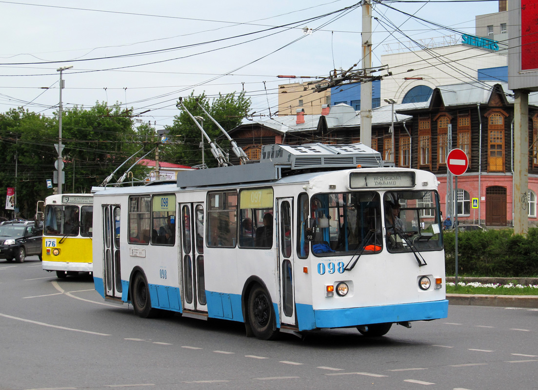 Екатеринбург, БТЗ-5276-01 № 098