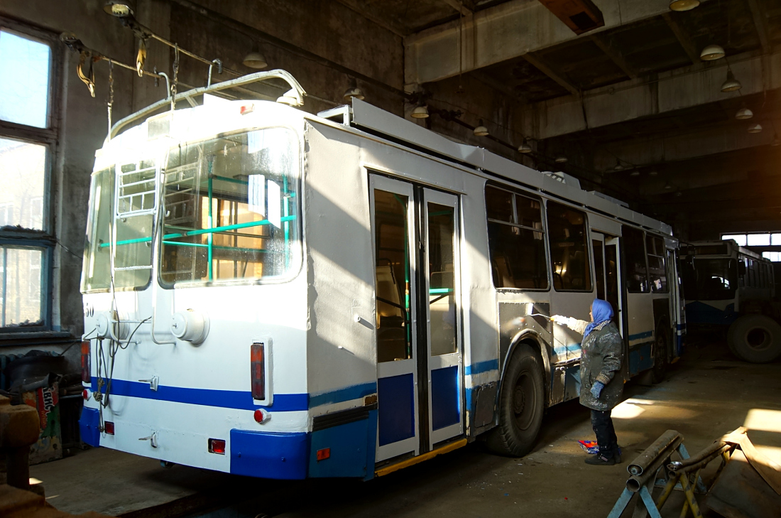 Владивосток, ЗиУ-682Г-016.02 № 250