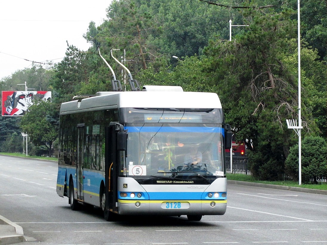 Алматы, YoungMan JNP6120GDZ (Neoplan Kazakhstan) № 3128 Алматы, YoungMan JNP6120GDZ (Neoplan Kazakhstan) № 3128