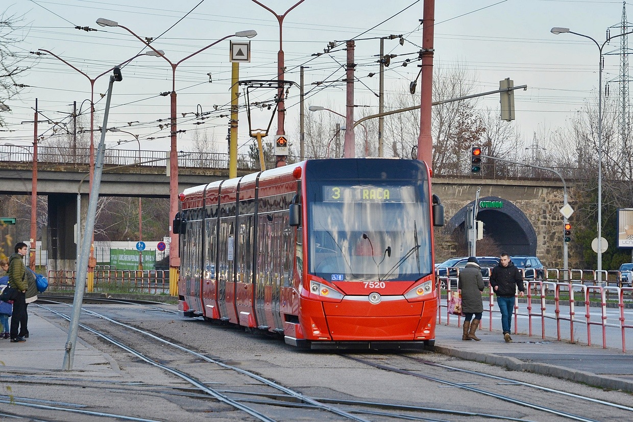 Bratislava, Škoda 30T ForCity Plus č. 7520
