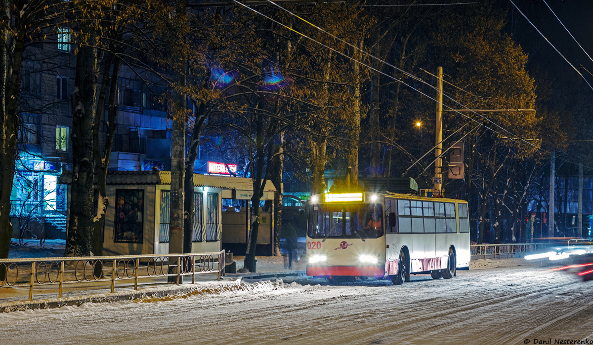 Кривой Рог, ЗиУ-682П № 020