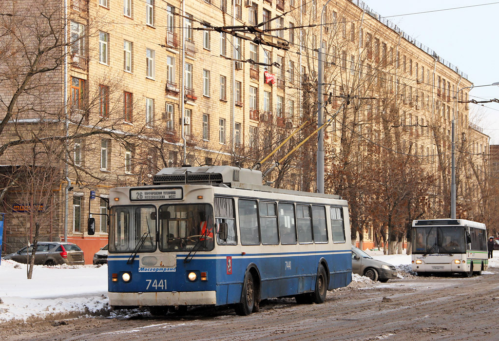Moskva, ZiU-682GM1 (with double first door) č. 7441