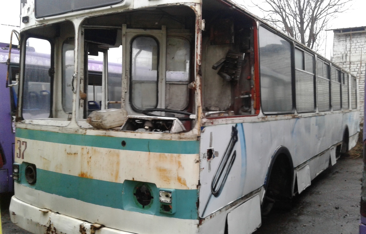 Ош, ЗиУ-682В [В00] № 37