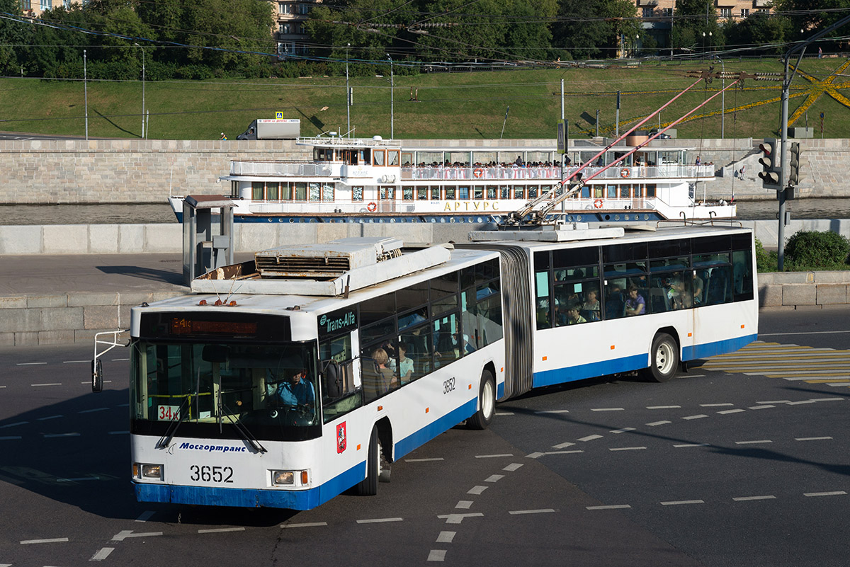 Москва, ВМЗ-62151 «Премьер» № 3652