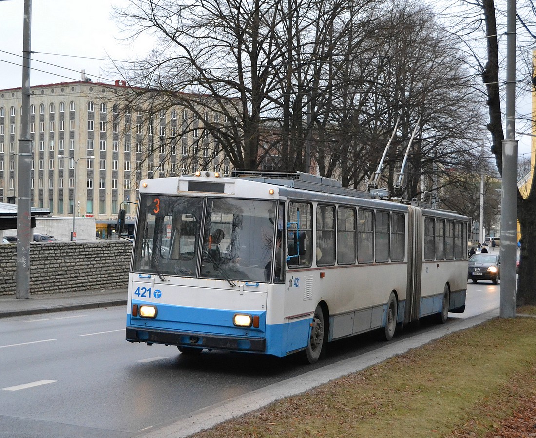 Таллин, Škoda 15Tr02/6 № 421