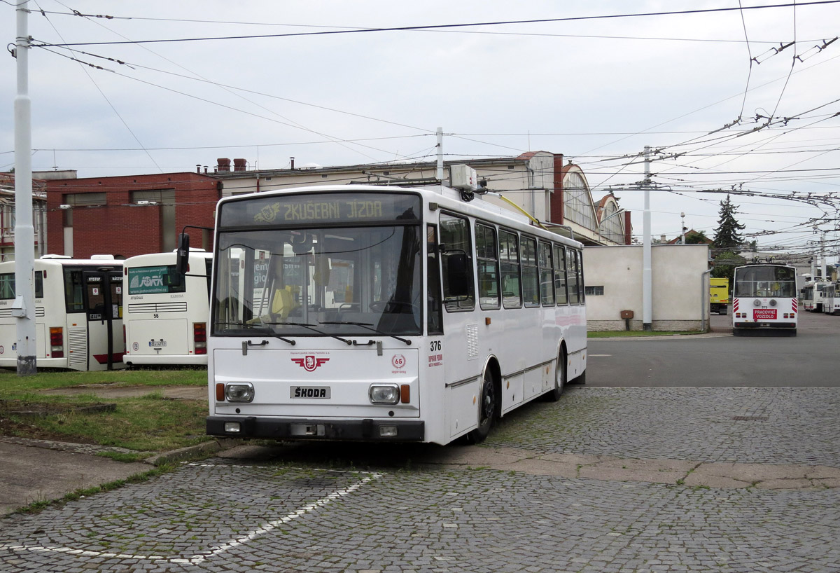 Pardubice, Škoda 14Tr13/6M # 376