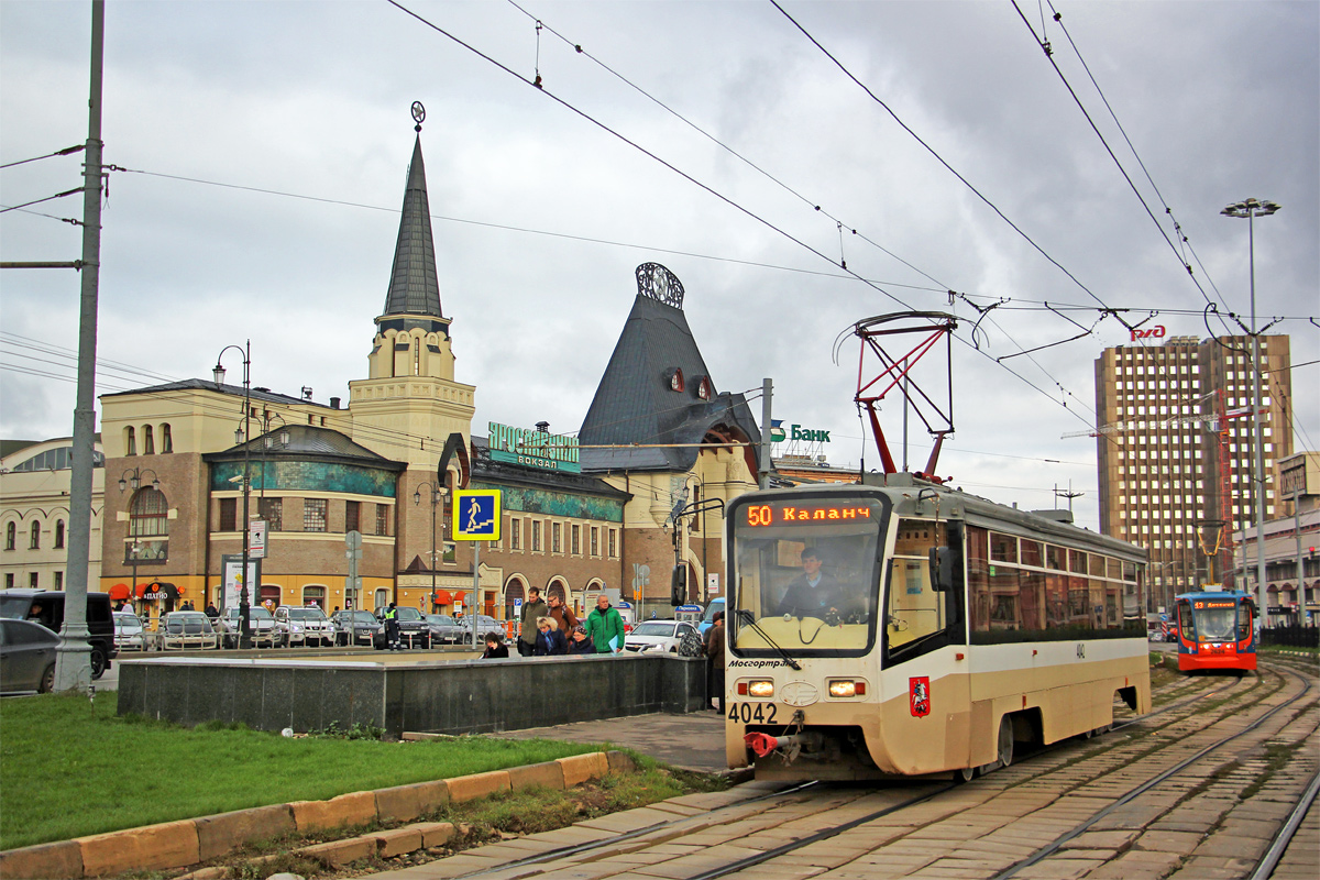 Moskva, 71-619A № 4042