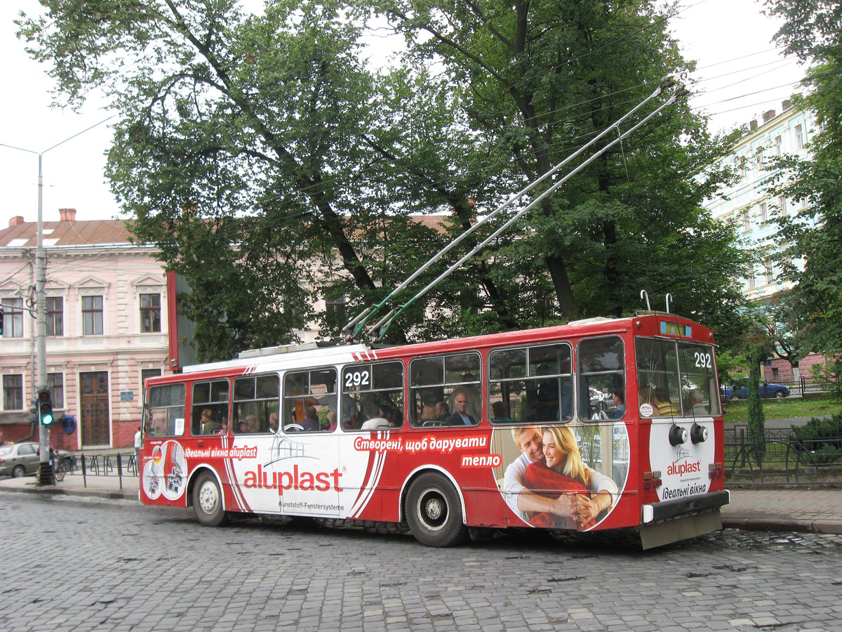 Черновцы, Škoda 14Tr89/6 № 292