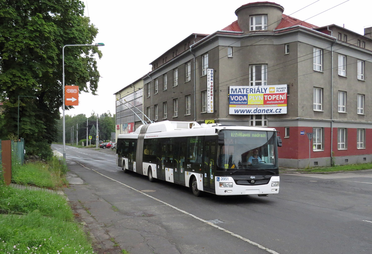 Ostrava, SOR TNB 18 № 3951