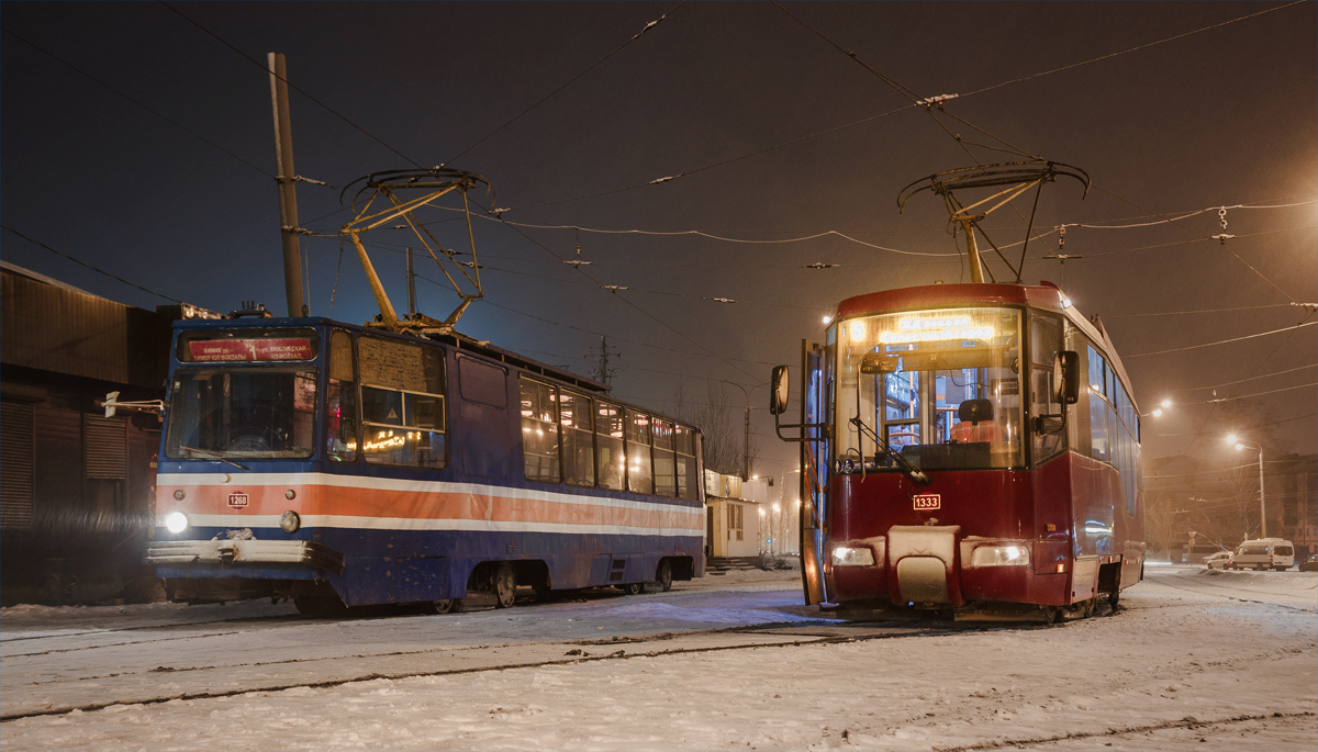 Казань, 71-132 (ЛМ-93) № 1268; Казань, Stadler 62103 № 1333