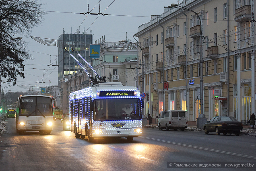 Гомель, БКМ 32102 № 1709
