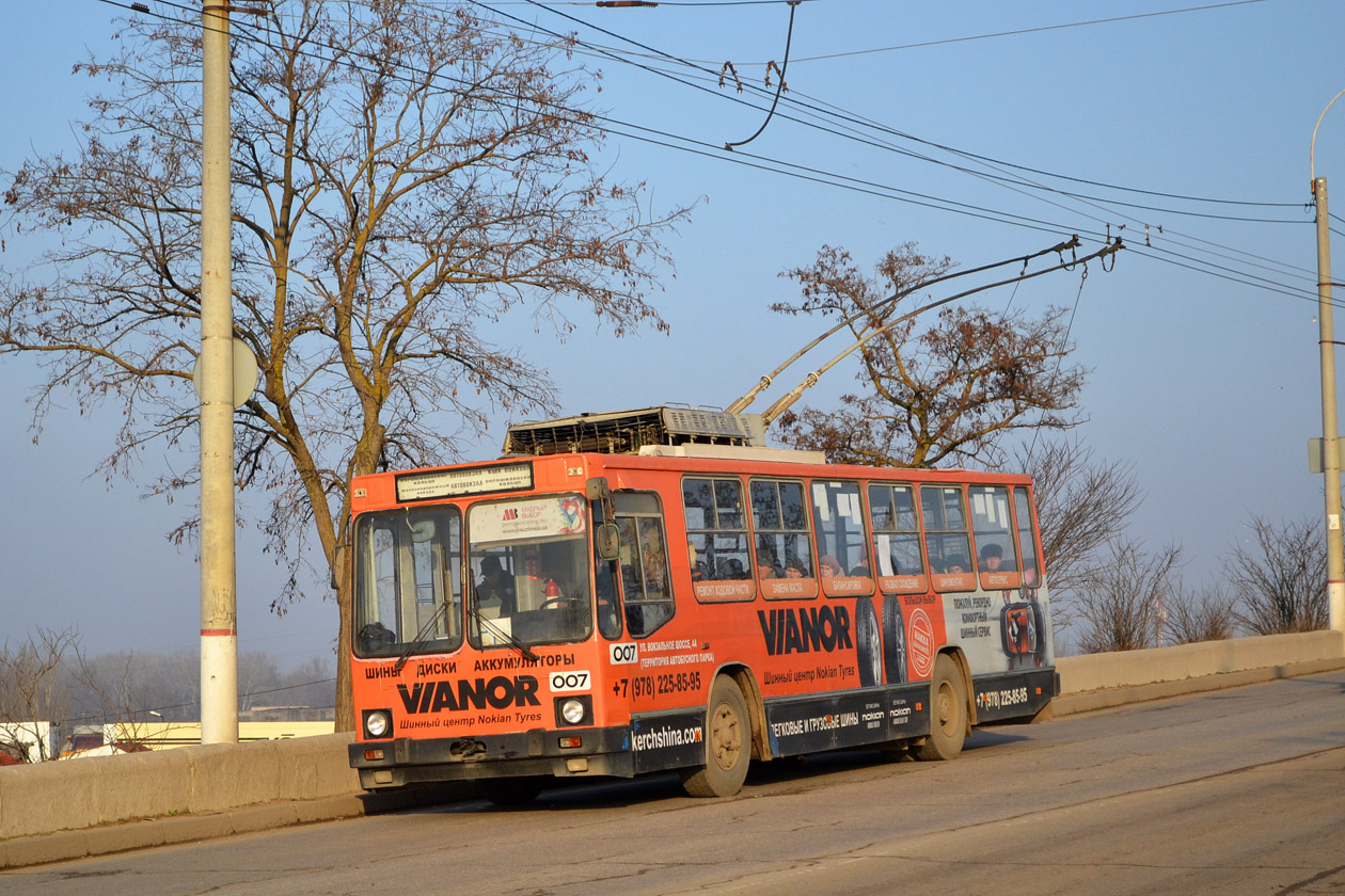 Керчь, ЮМЗ Т2.09 № 007