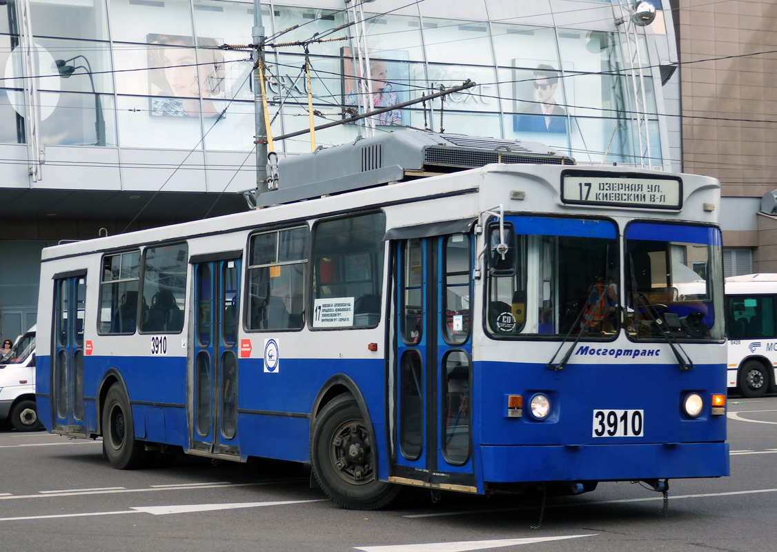 Москва, ЗиУ-682ГМ1 (с широкой передней дверью) № 3910