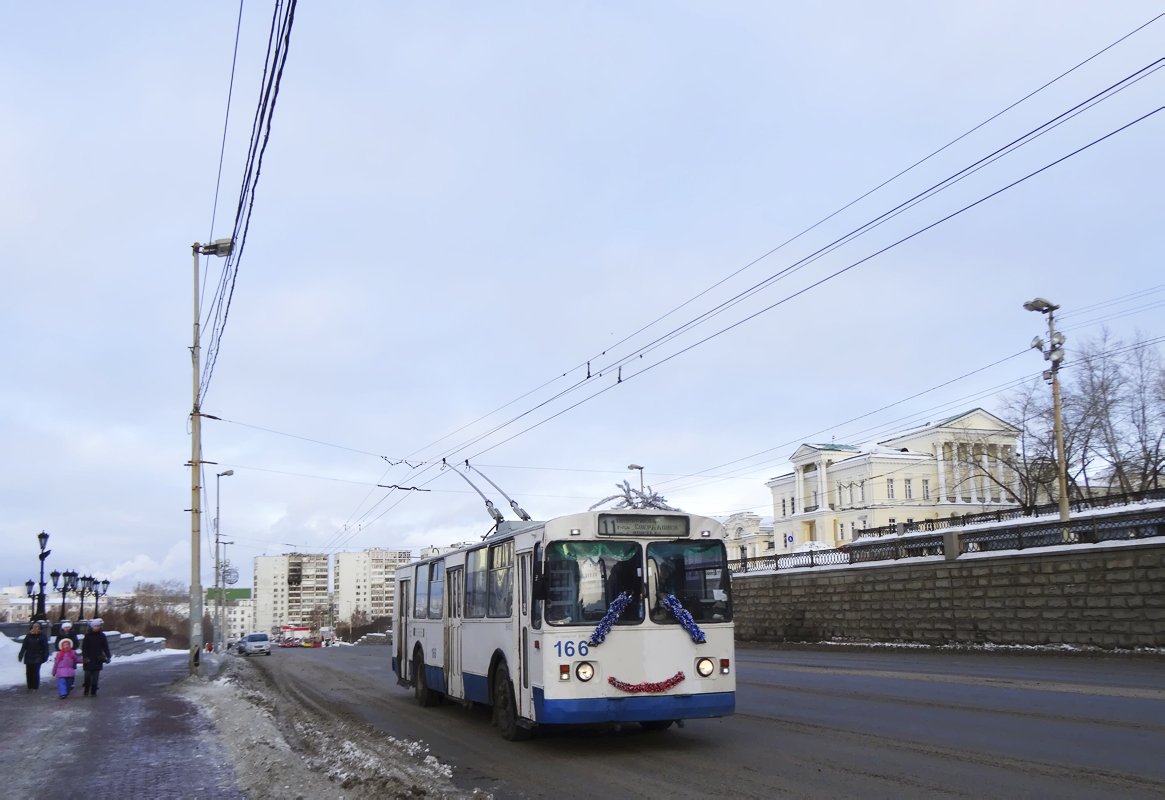 Екатеринбург, ЗиУ-682Г [Г00] № 166