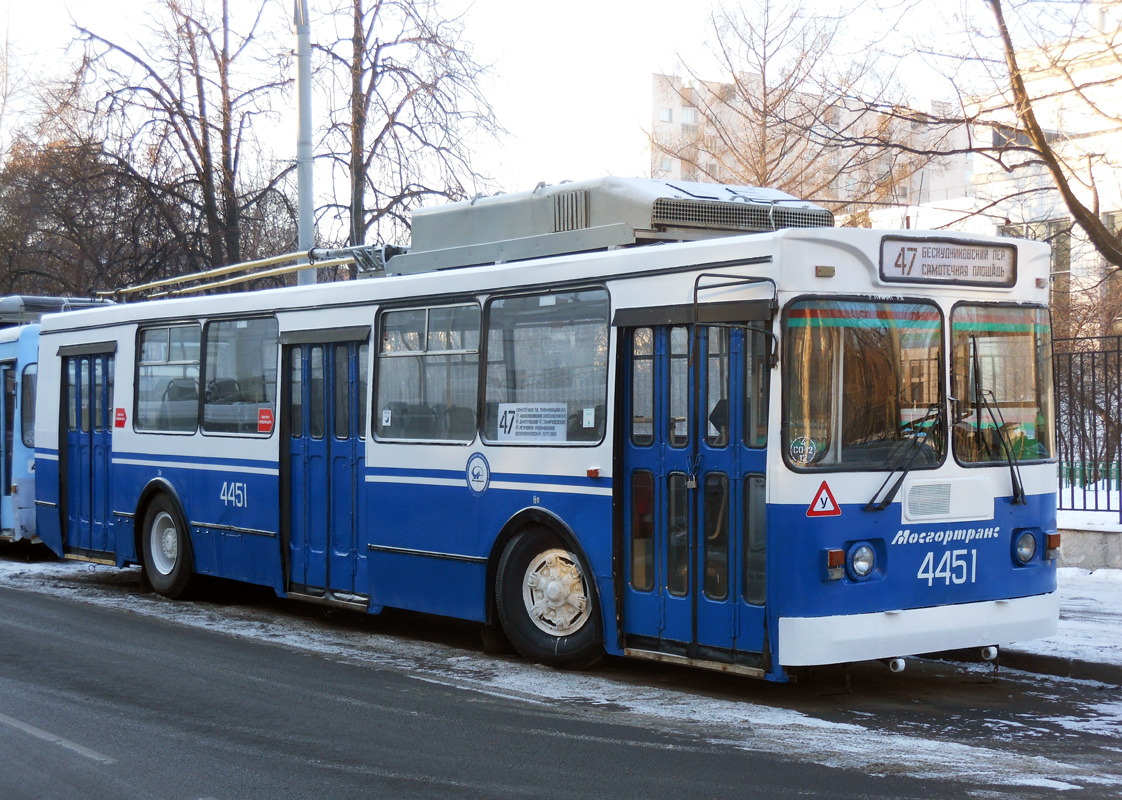Moscow, ZiU-682GM1 (with double first door) # 4451 Moscow, ZiU-682GM1 (with double first door) # 4451