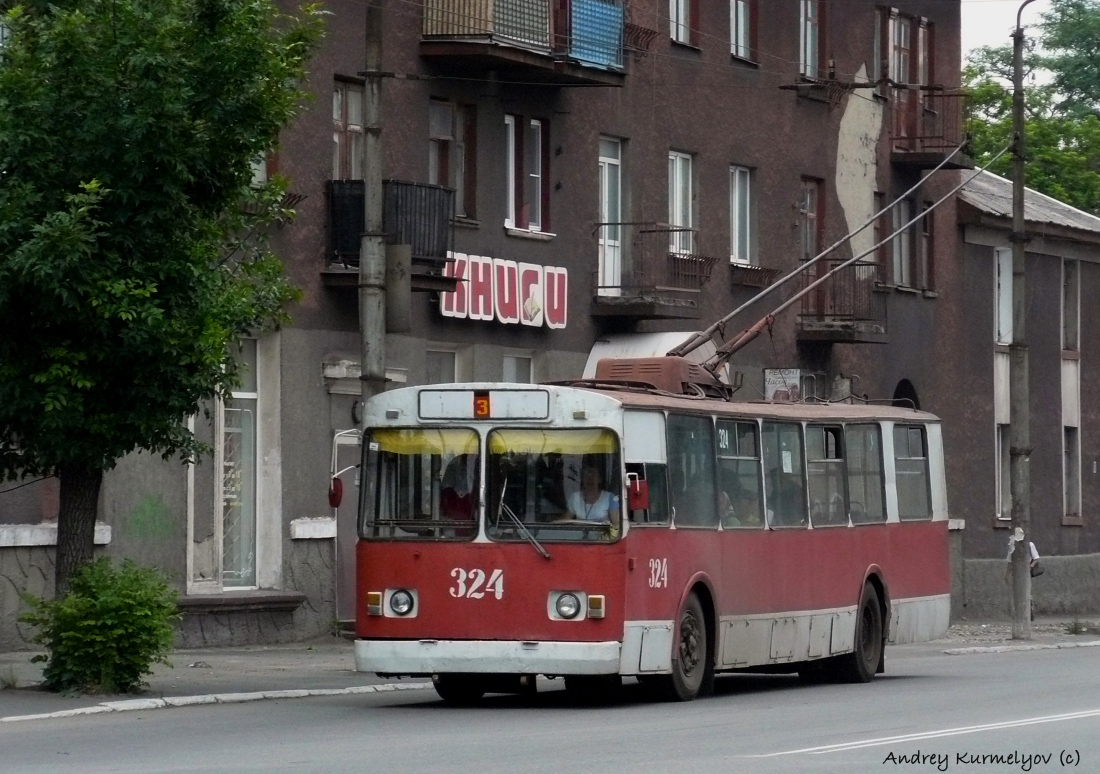 Алчевск, ЗиУ-682В [В00] № 324