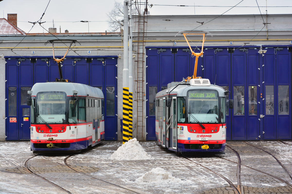 Olomouc, Vario LFR.S N°. 244; Olomouc, Vario LF+/O N°. 101