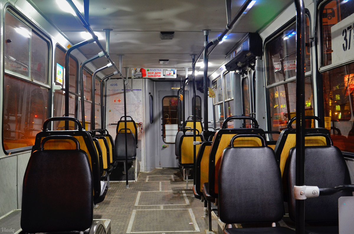 Киев, ЮМЗ Т2 № 4235 Киев, ЮМЗ Т2 № 4235