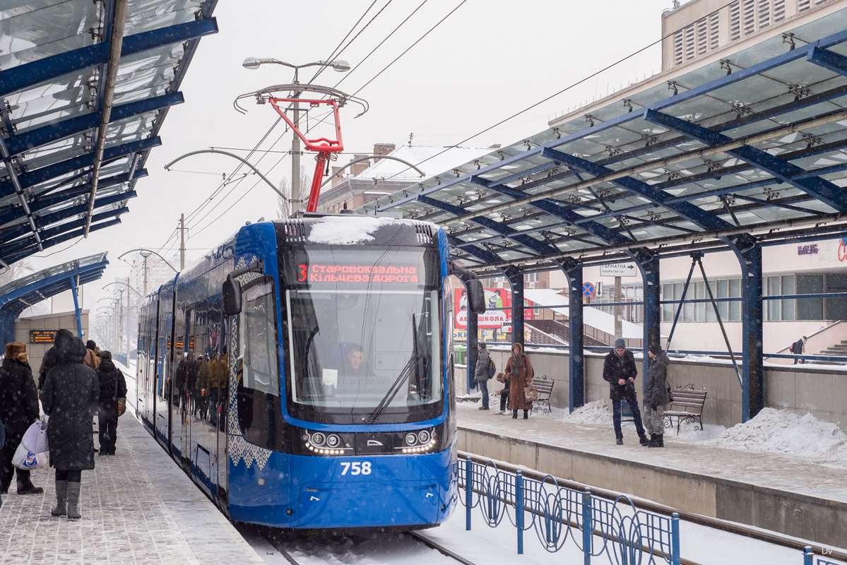 Киев, PESA 71-414К (Fokstrot) № 758