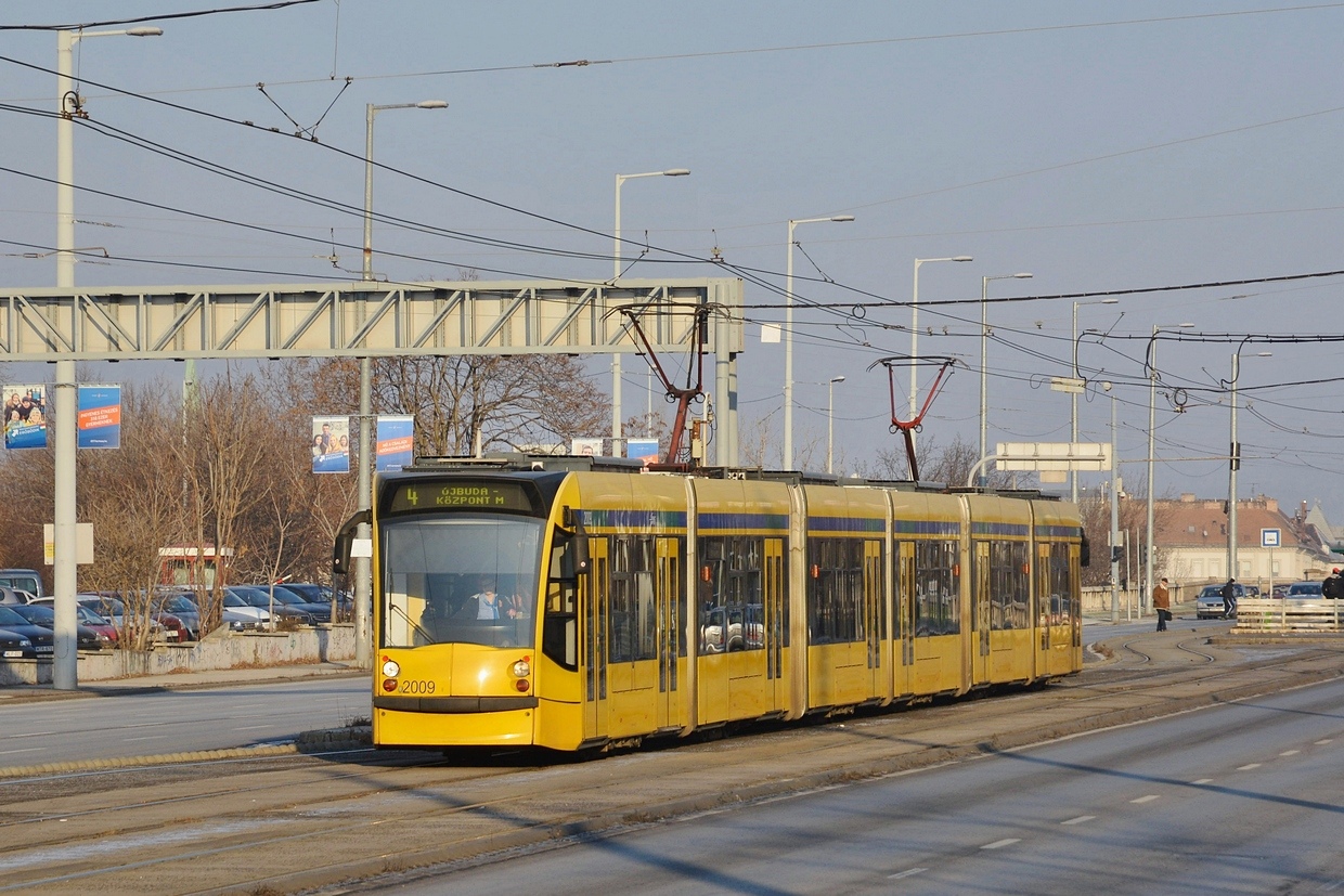 Будапешт, Siemens Combino Supra NF12B № 2009
