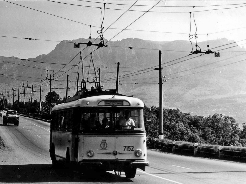 Крымский троллейбус, Škoda 9Tr10 № 7152