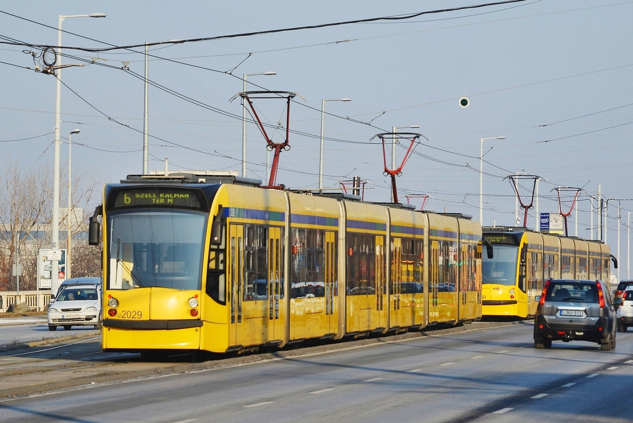 Будапешт, Siemens Combino Supra NF12B № 2029